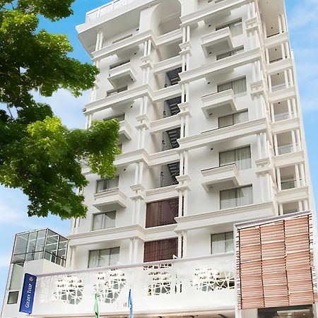 达卡格兰马克金色郁金香酒店 外观 照片